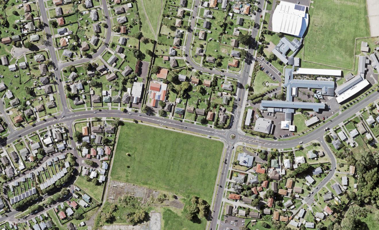 121 Taniwha Street, Glen Innes, Auckland - Carousel 1