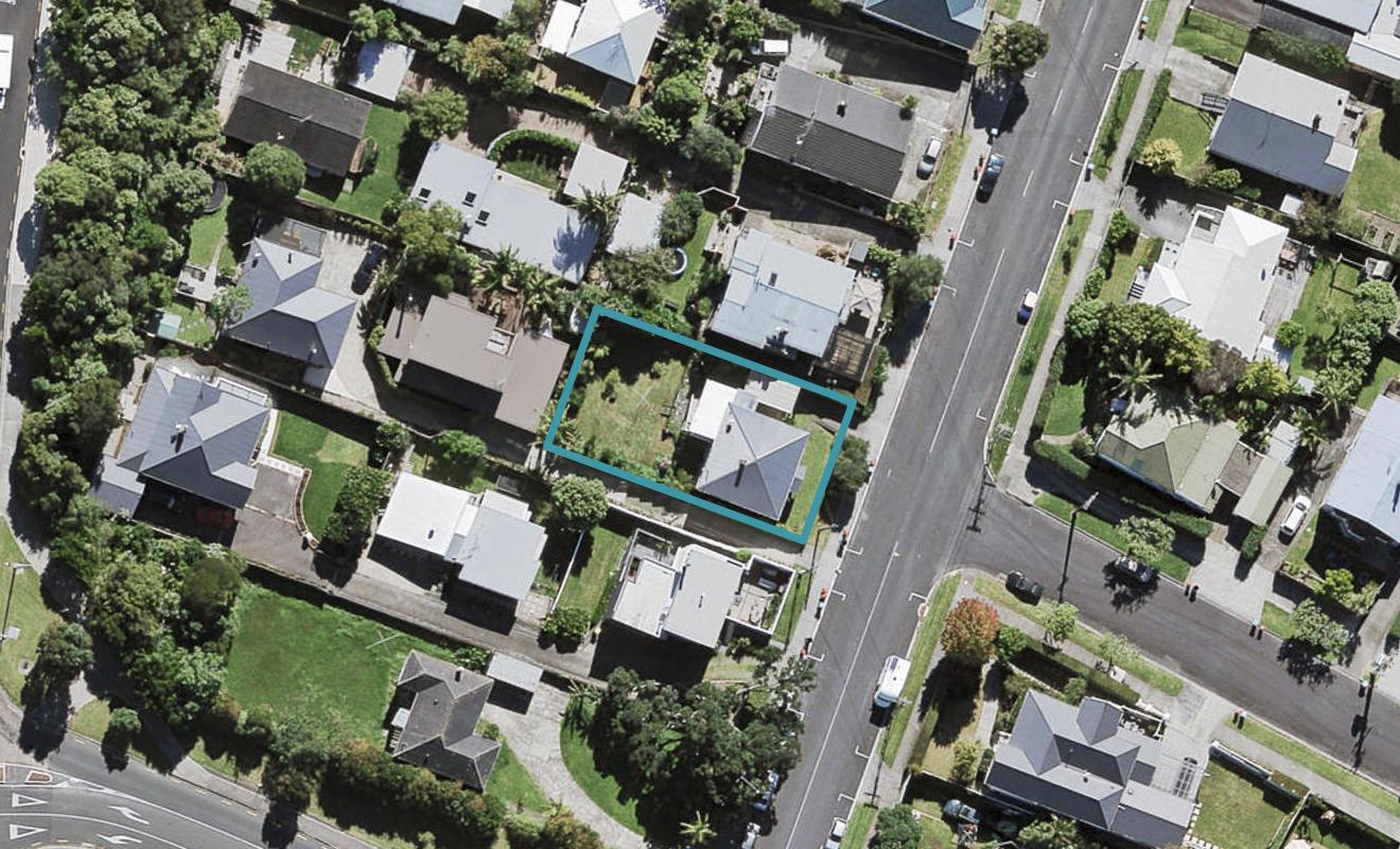128 Western Springs Road, Morningside, Auckland - Carousel 1