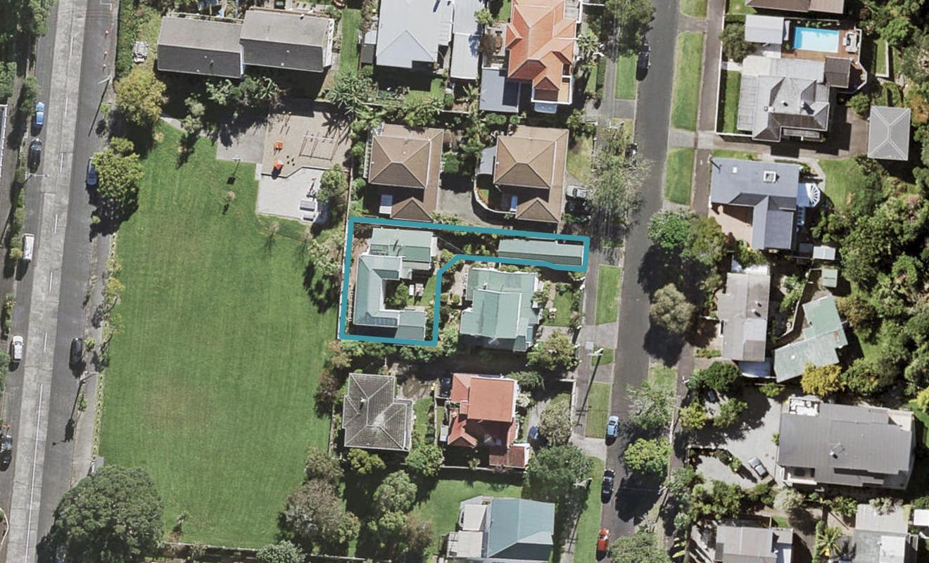 32A Princes Street, Northcote Point, Auckland - Carousel 1