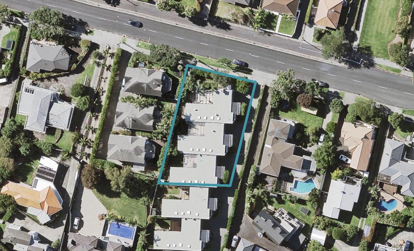 2/171 Riddell Road, Glendowie, Auckland - Carousel 1