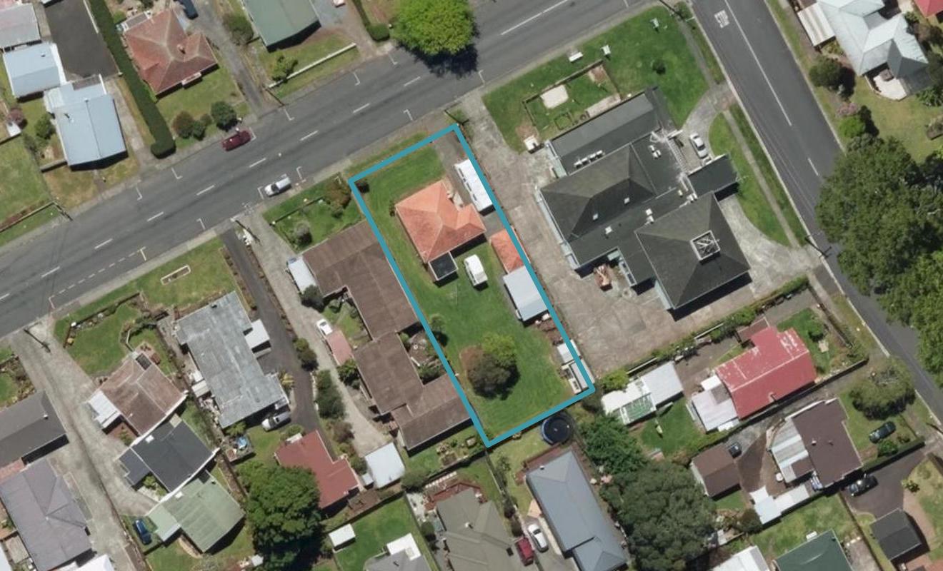 11 Station Road, Kamo, Whangarei - Carousel 1