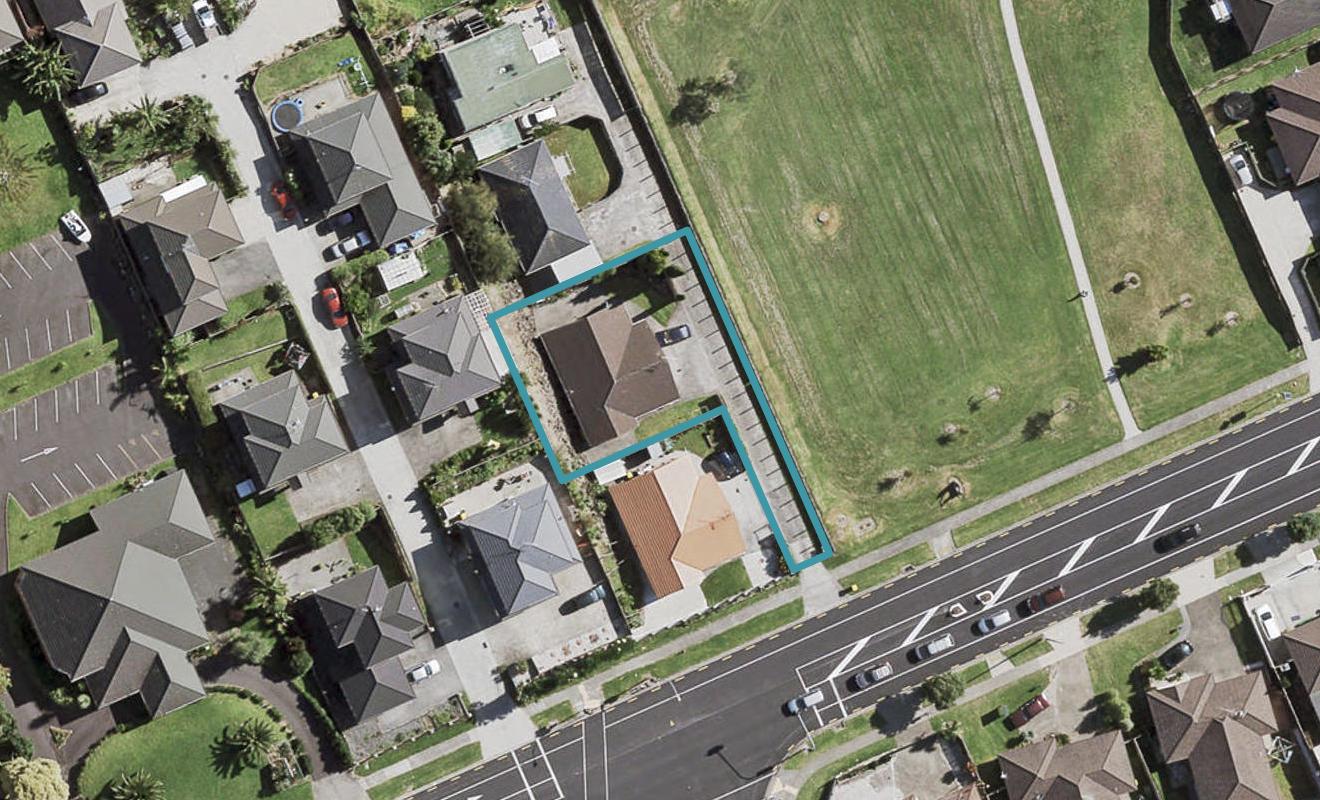 2/124 Alfriston Road, Manurewa, Auckland - Carousel 1