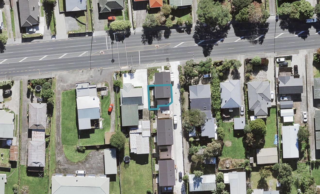 2/3216 Great North Road, New Lynn, Auckland - Carousel 1