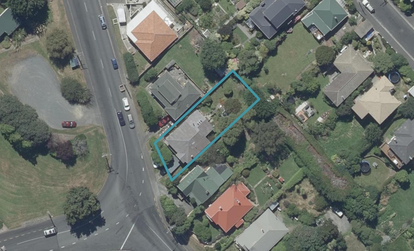 206 Pine Hill Road, Dalmore, Dunedin - Carousel 1
