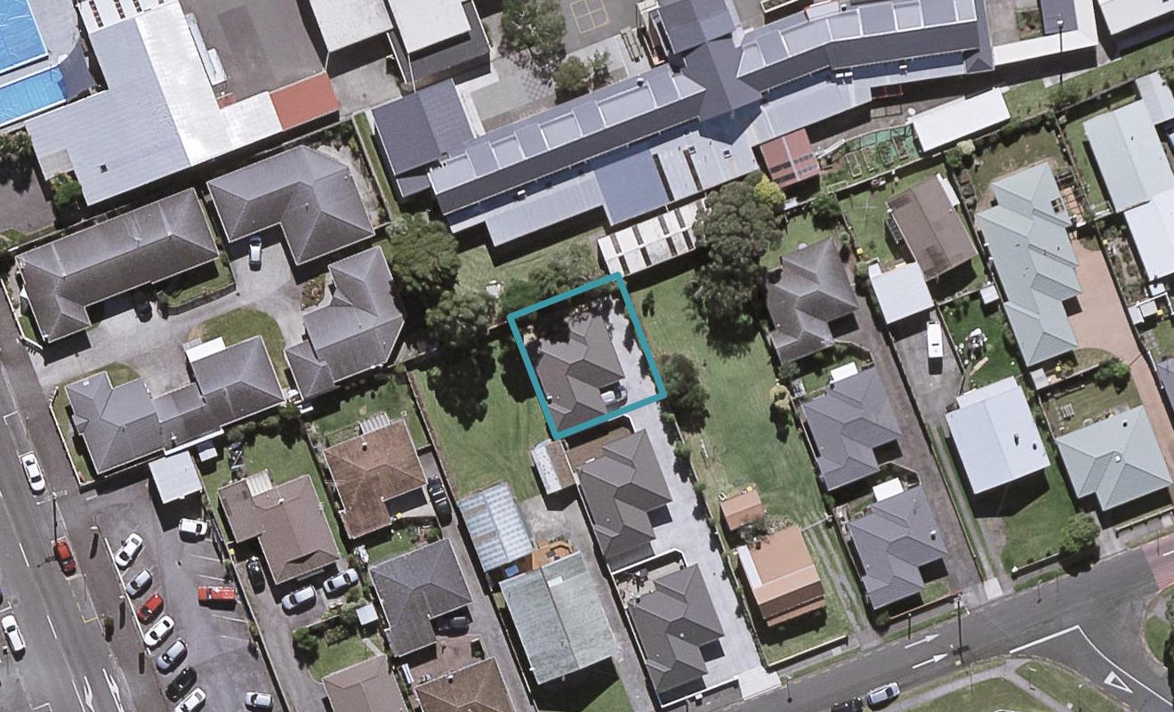 13C Clemow Road, Fitzroy, New Plymouth - Carousel 1