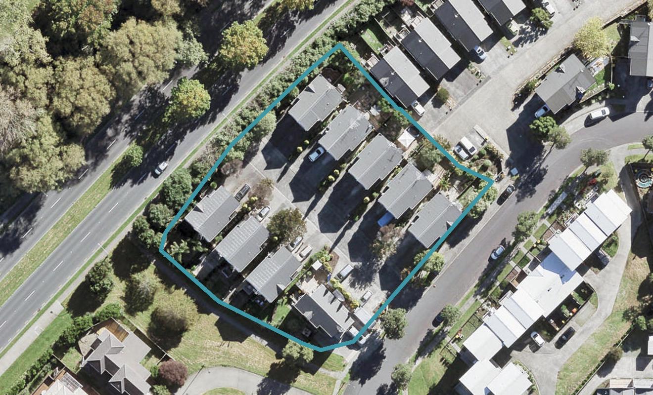 2/2 John Jennings Drive, Oteha, Auckland - Carousel 1
