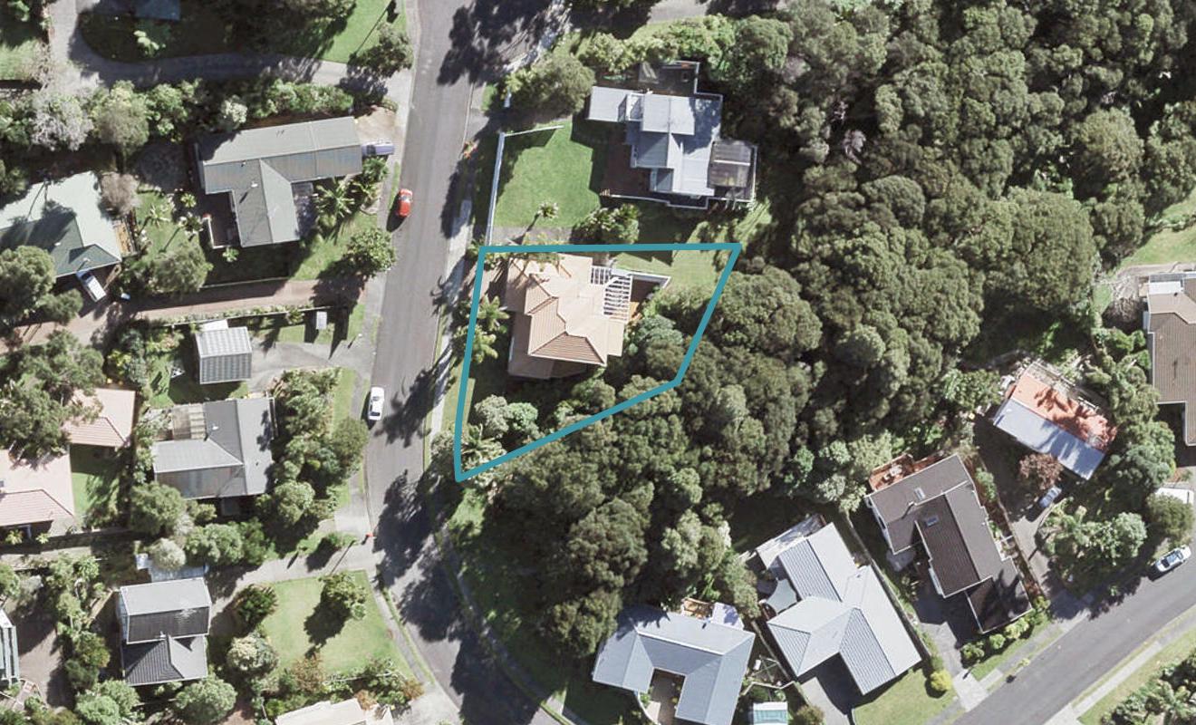 26 Emlyn Place, Torbay, Auckland - Carousel 1