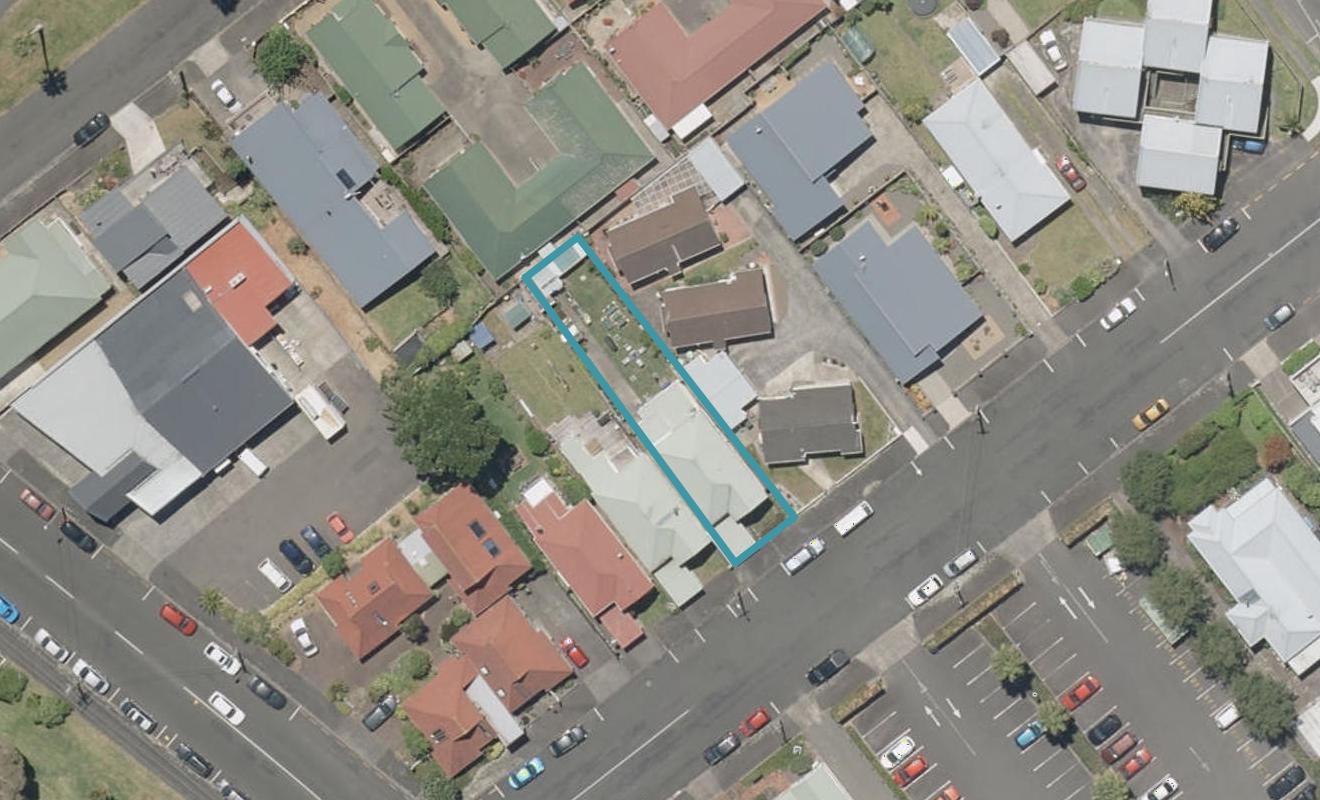 12 Church Place, Whanganui, Whanganui - Carousel 1