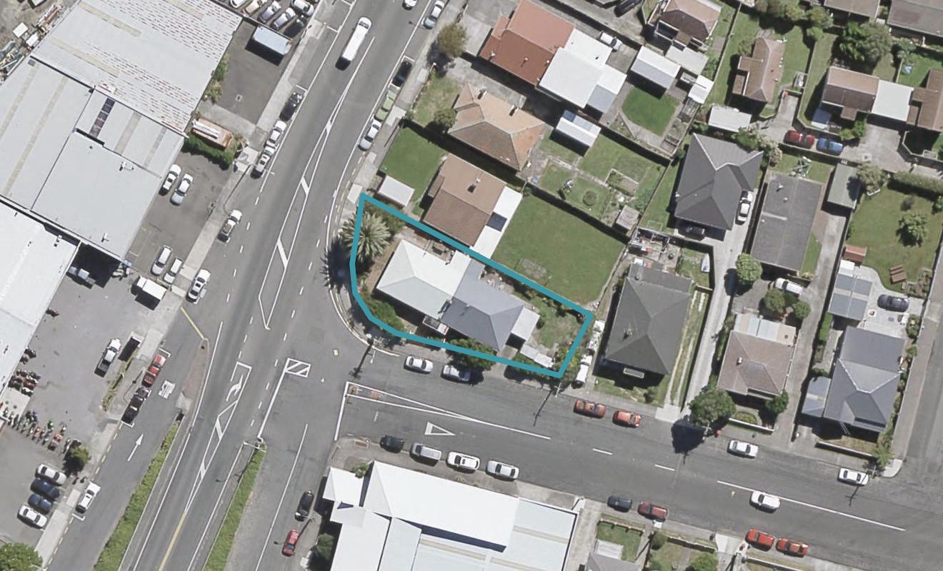 1B Central Terrace, Alicetown, Lower Hutt - Carousel 1