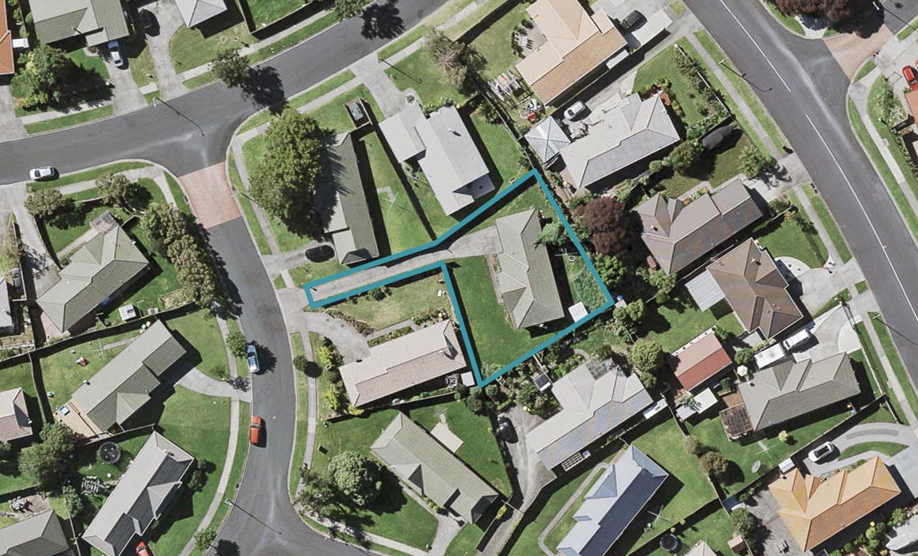 6 Shenton Place, Burswood, Auckland - Carousel 1