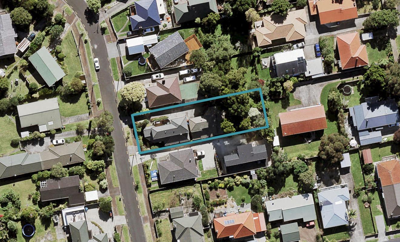 34 Windermere Crescent, Blockhouse Bay, Auckland - Carousel 1