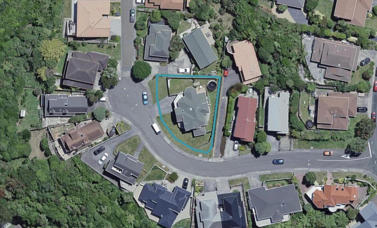 8 Kapil Grove, Khandallah, Wellington - Carousel 1