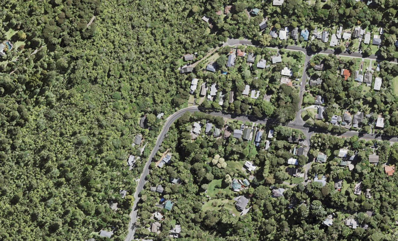 148 Woodlands Park Road, Titirangi, Auckland - Carousel 1