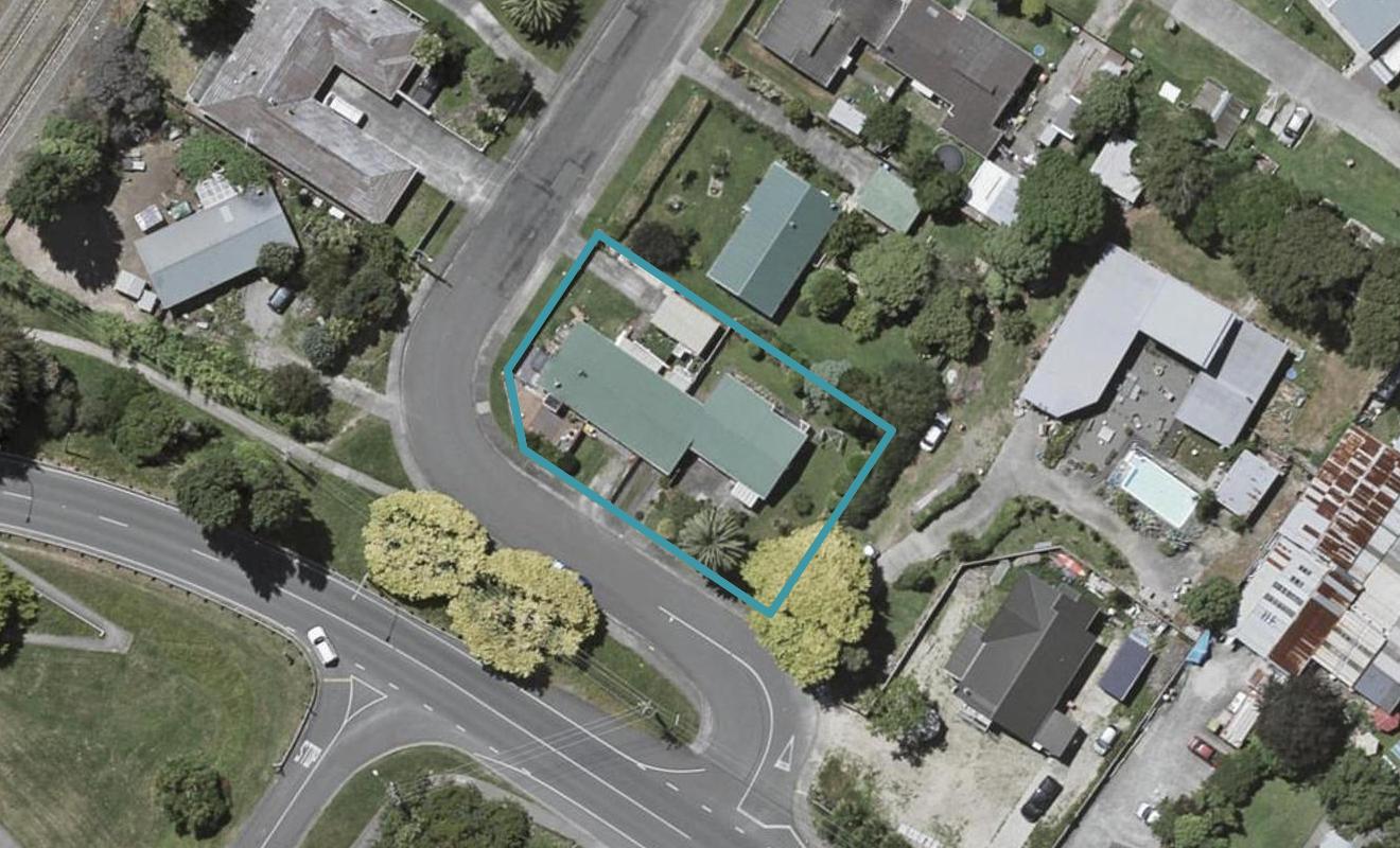 2 Buckley Grove, Paraparaumu, Paraparaumu - Carousel 1