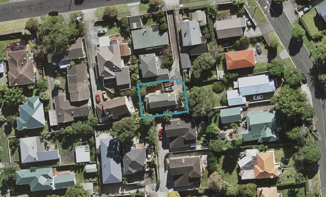 27B Tawa Road, Onehunga, Auckland - Carousel 1