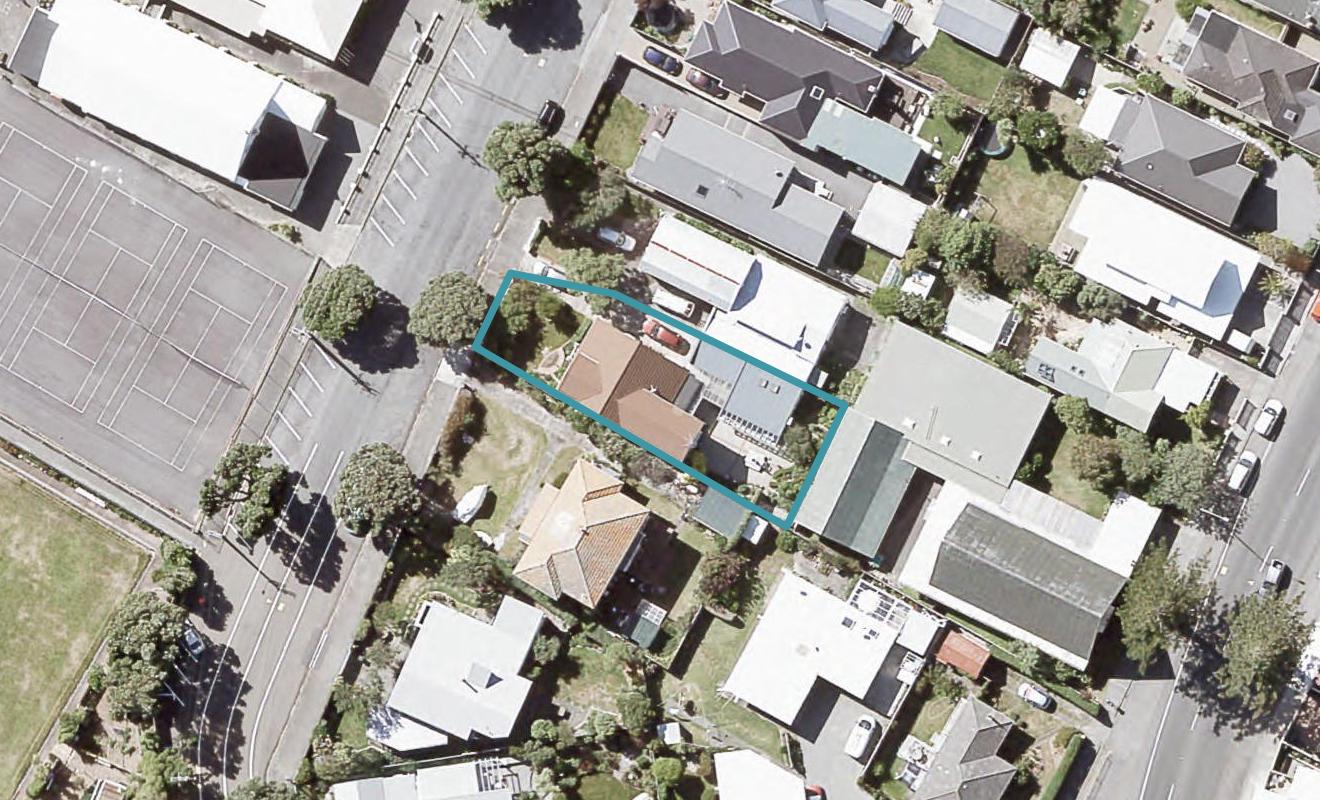 81 Oroua Street, Eastbourne, Lower Hutt - Carousel 1