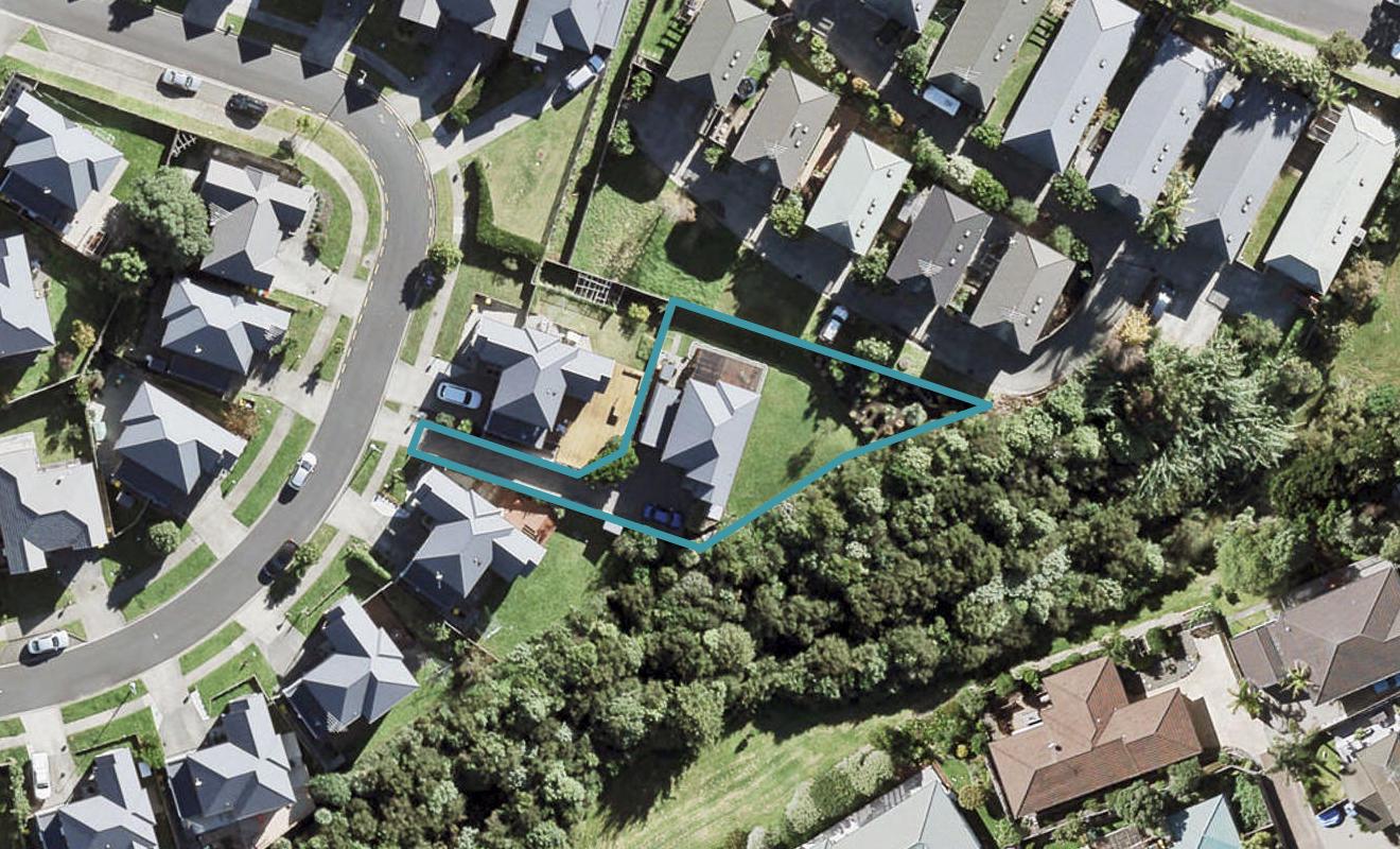 11 Sonoma Crescent, Oteha, Auckland - Carousel 1