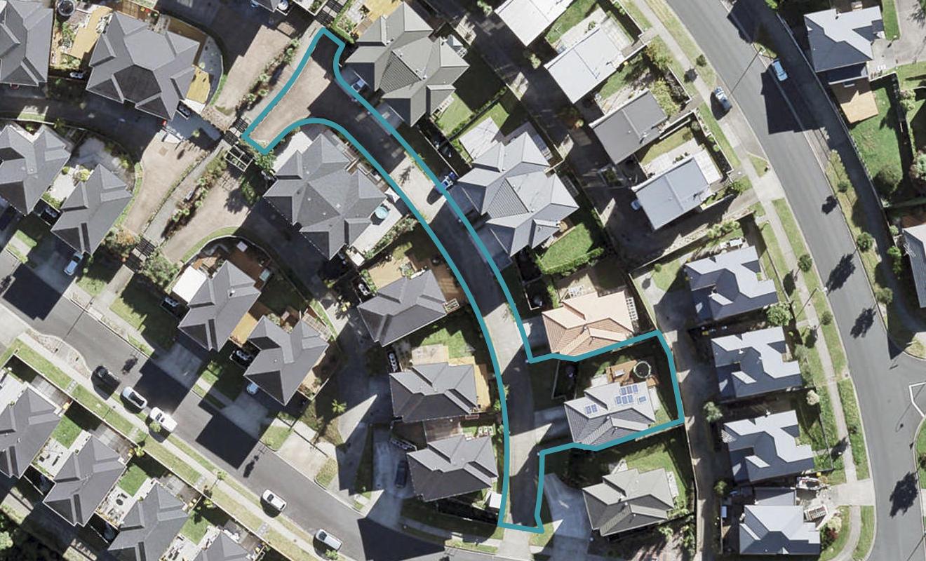 9 Sohlue Place, Oteha, Auckland - Carousel 1