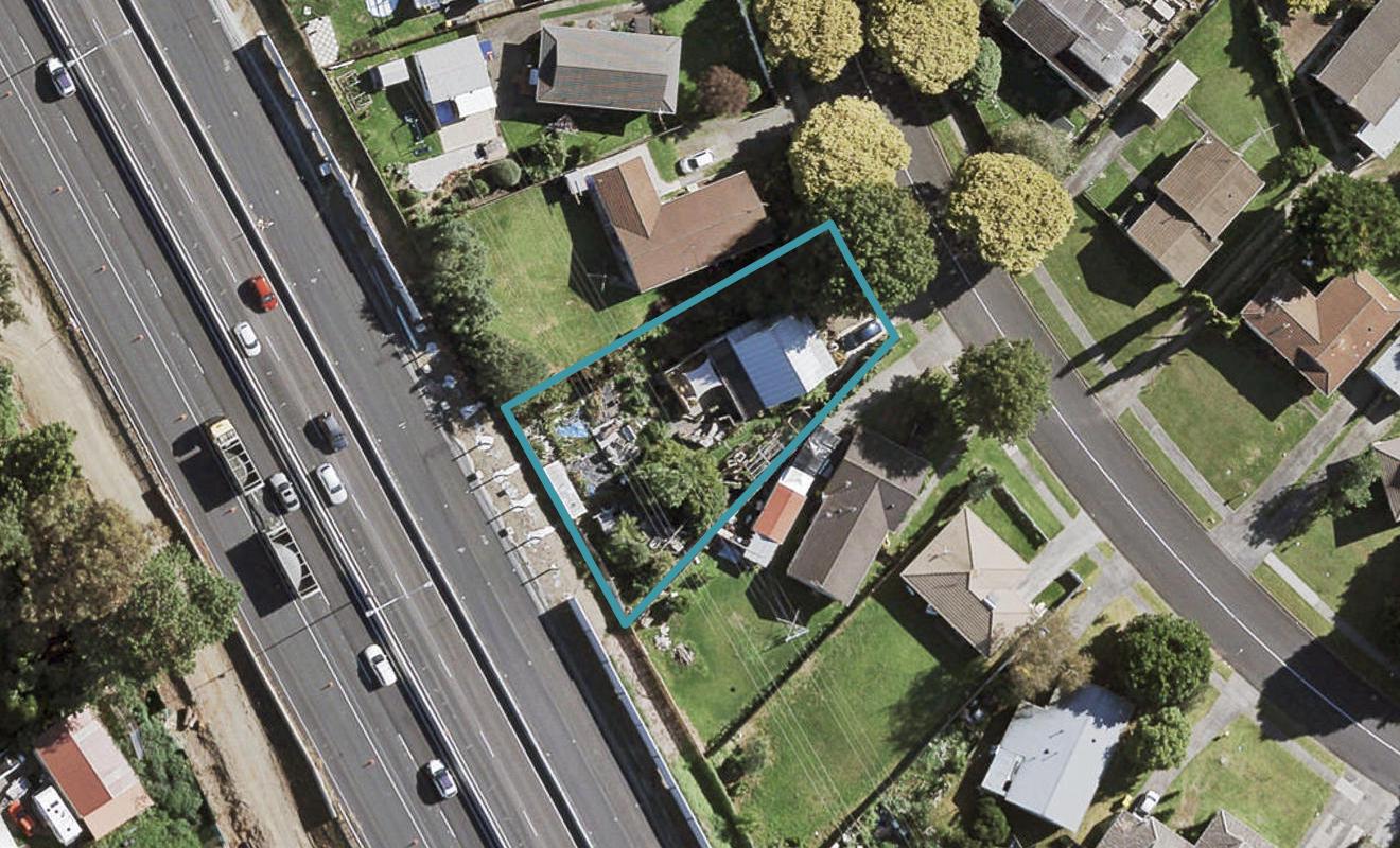 39 Kindergarten Drive, Conifer Grove, Takanini - Carousel 1