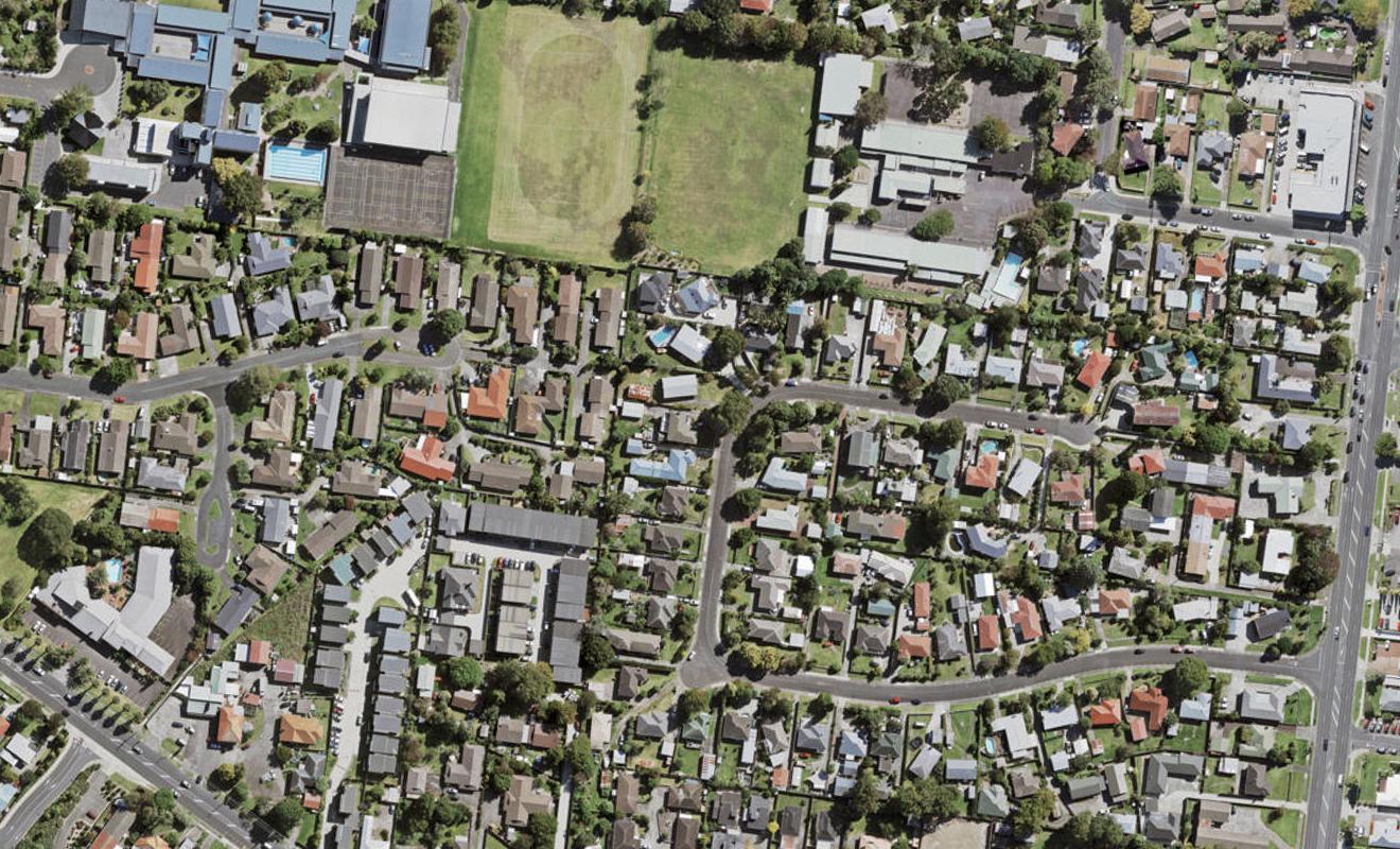 8/51 Te Kanawa Crescent, Henderson, Auckland - Carousel 1