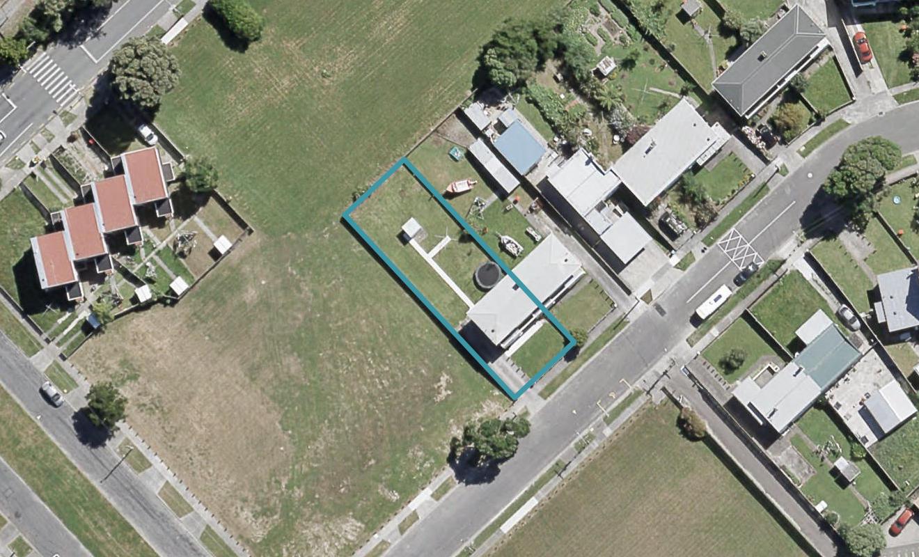 35 Durham Crescent, Fairfield, Lower Hutt - Carousel 1