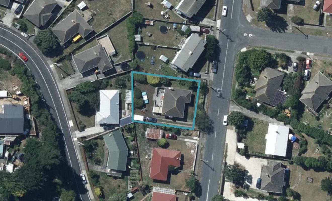 83 Dimock Street, Titahi Bay, Porirua - Carousel 1