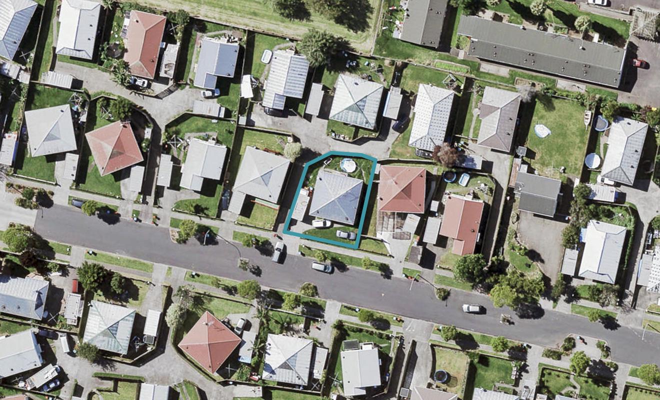 88 Maybury Street, Point England, Auckland - Carousel 1