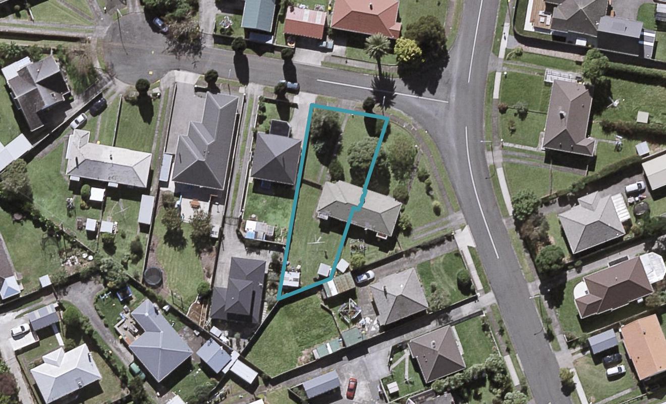3 Clovelly Street, Brooklands, New Plymouth - Carousel 1