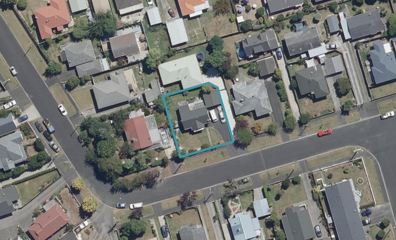 24 Winter Street, Fairfield, Hamilton - Carousel 1