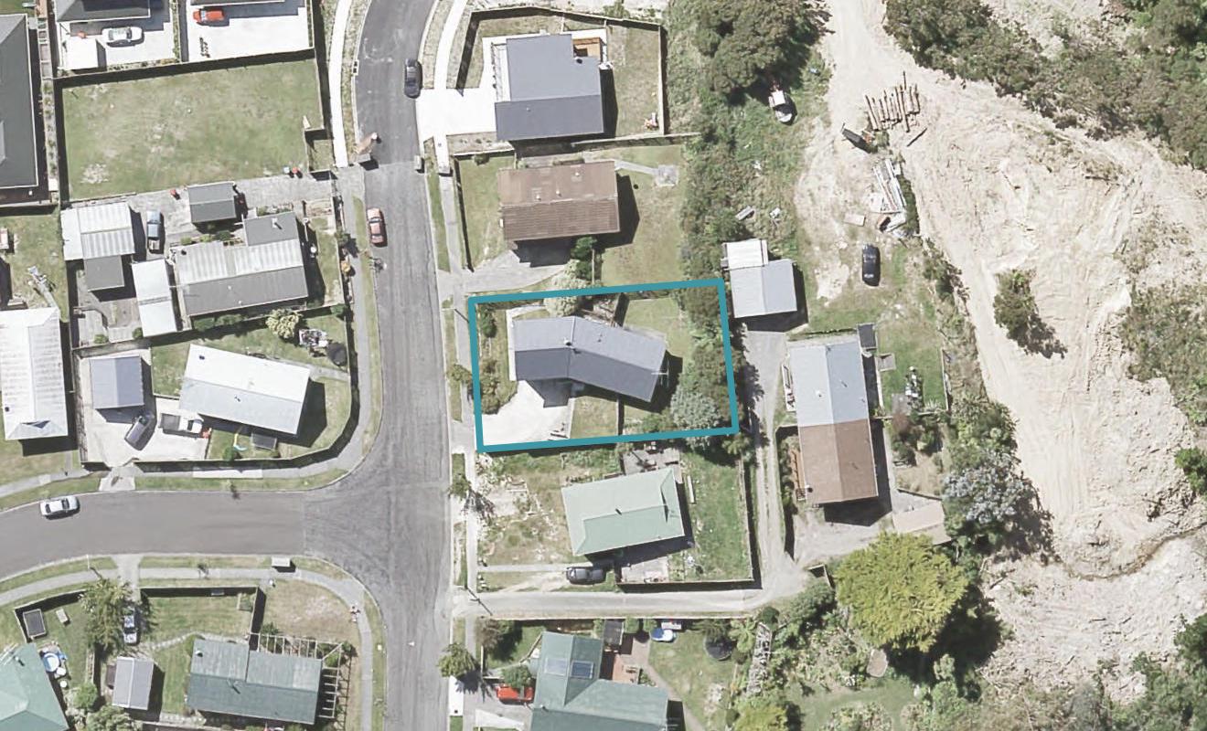 60 Trelawney Road, Wainuiomata, Lower Hutt - Carousel 1