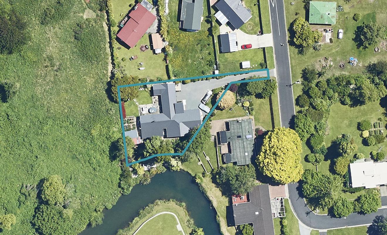 4 Egmont Road, Ngongotaha, Rotorua - Carousel 1