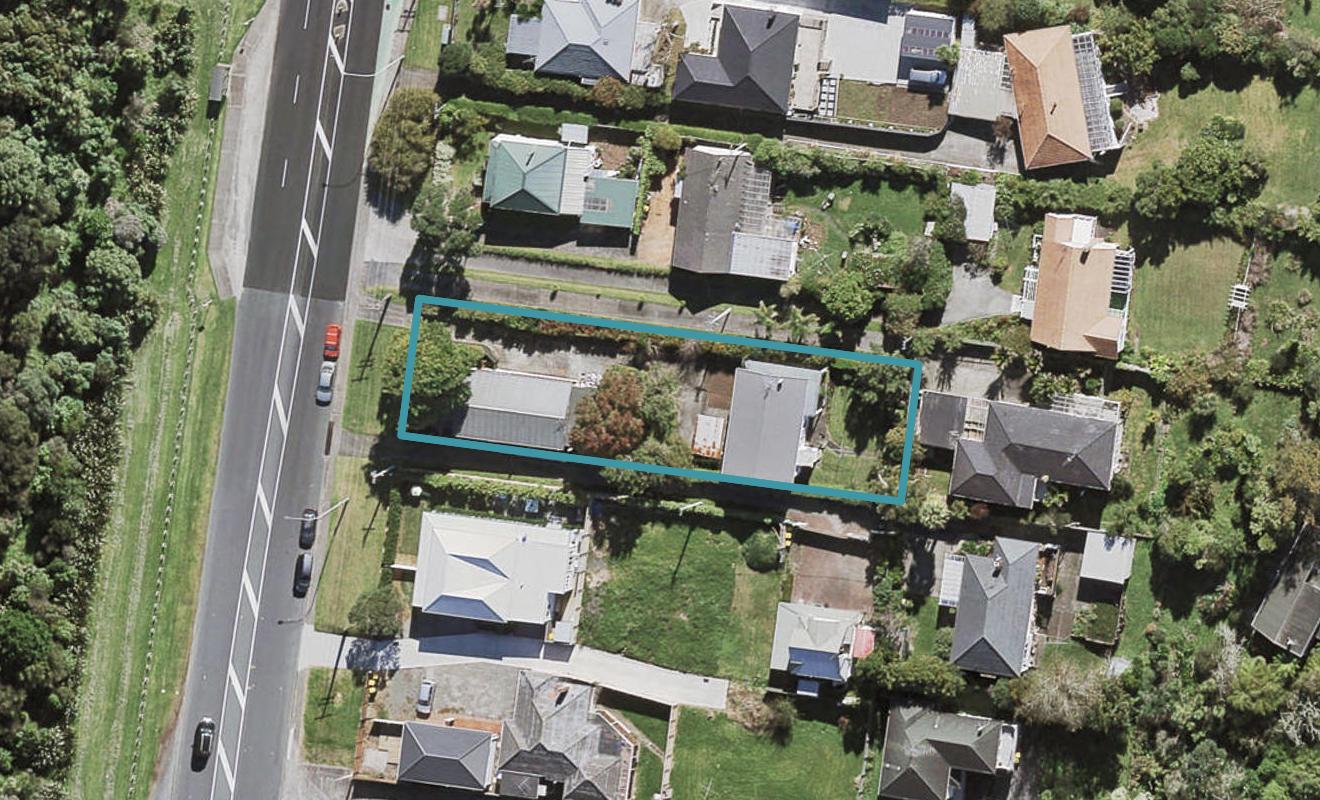 2/253 Glenfield Road, Hillcrest, Auckland - Carousel 1