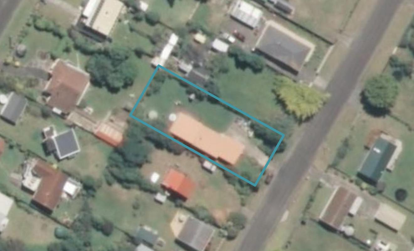 11 Sarah Street, Waikawa Beach, Levin - Carousel 1