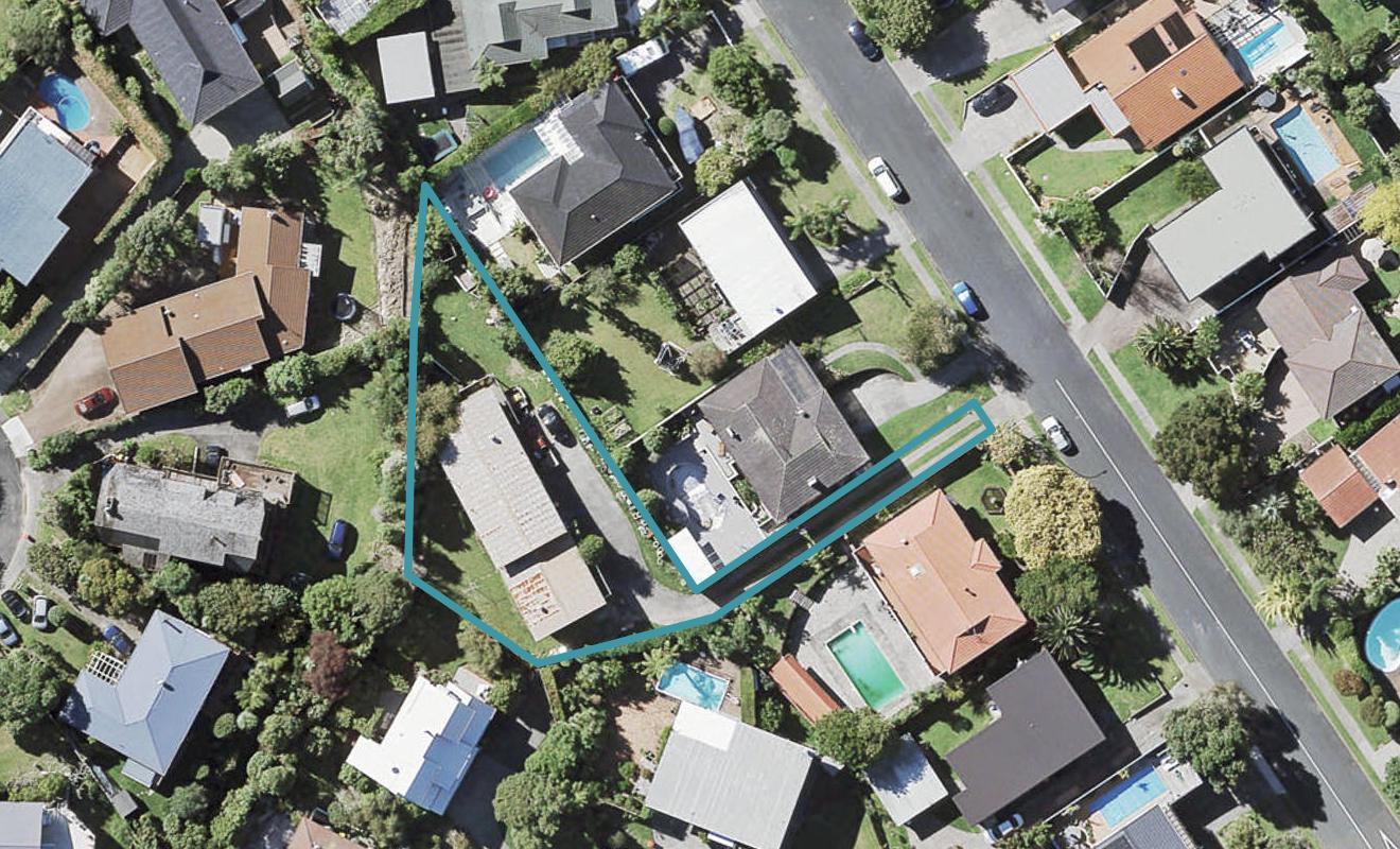 34A Amante Crescent, Mairangi Bay, Auckland - Carousel 1