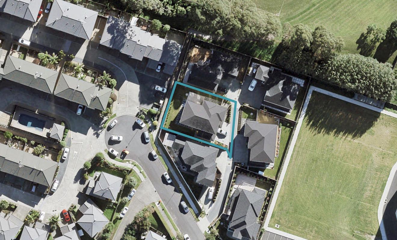 19a NORTHCROSS DR, Oteha, Auckland - Carousel 1