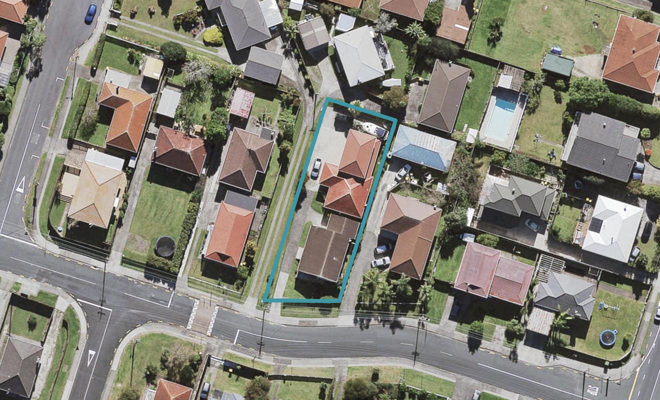 1/5 Strid Road, Te Atatū South, Auckland - Carousel 1