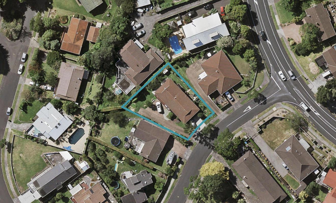 3 Kingsclere Place, Goodwood Heights, Auckland - Carousel 1