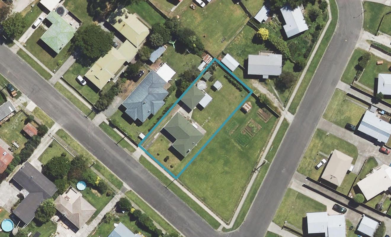 2 Hooper Street, Tamarau, Gisborne - Carousel 1