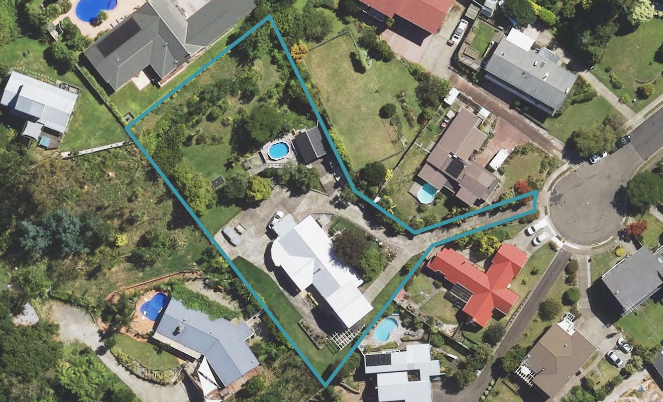 12 Hillary Heights, Whataupoko, Gisborne - Carousel 1