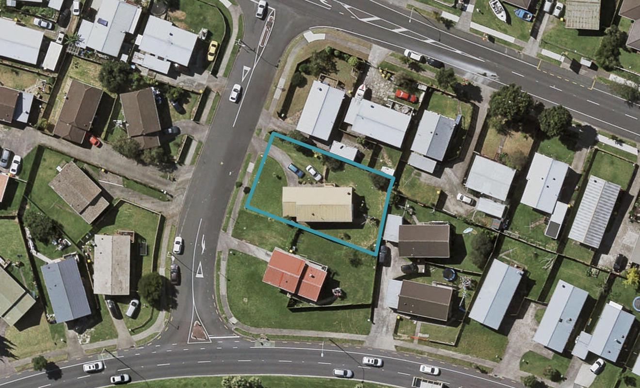 64 Othello Drive, Clover Park, Auckland - Carousel 1