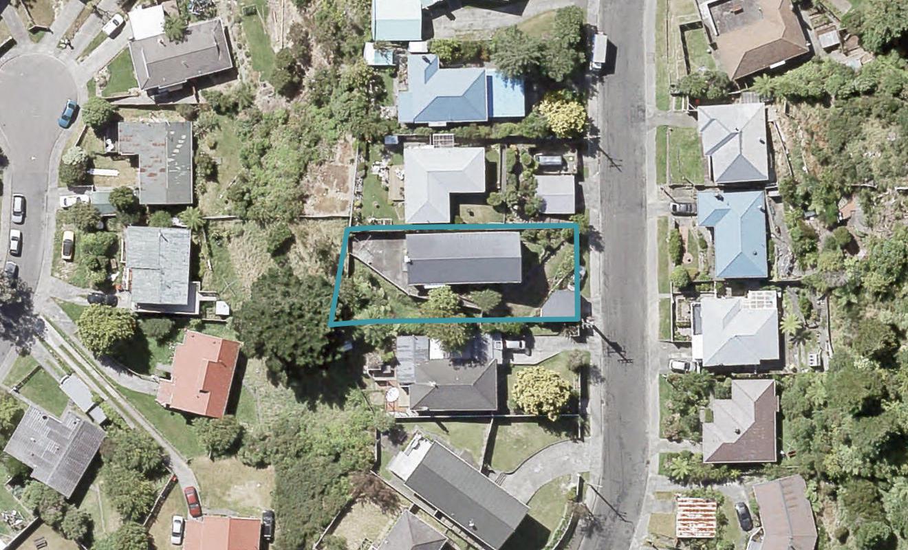 15 Pollard Street, Wainuiomata, Lower Hutt - Carousel 1