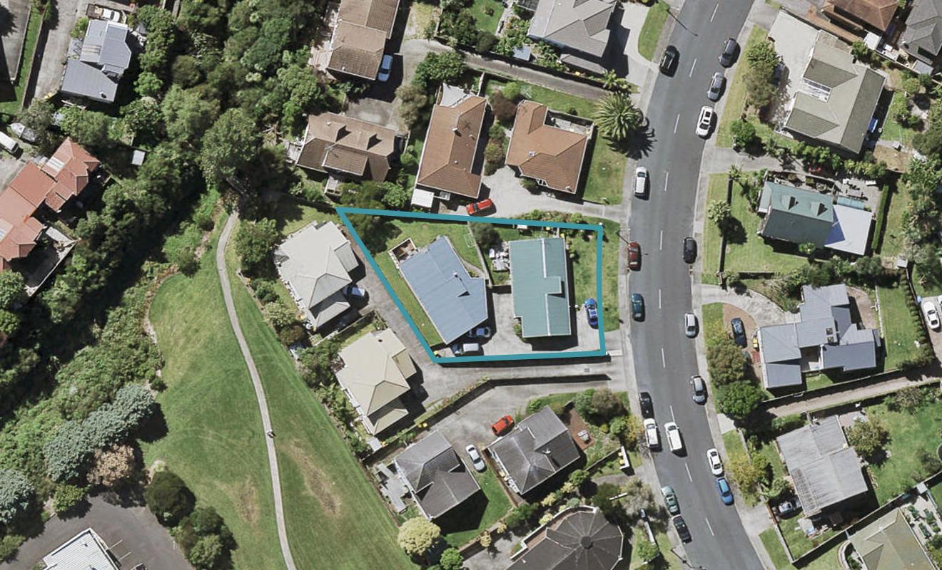 14 Centorian Drive, Windsor Park, Auckland - Carousel 1