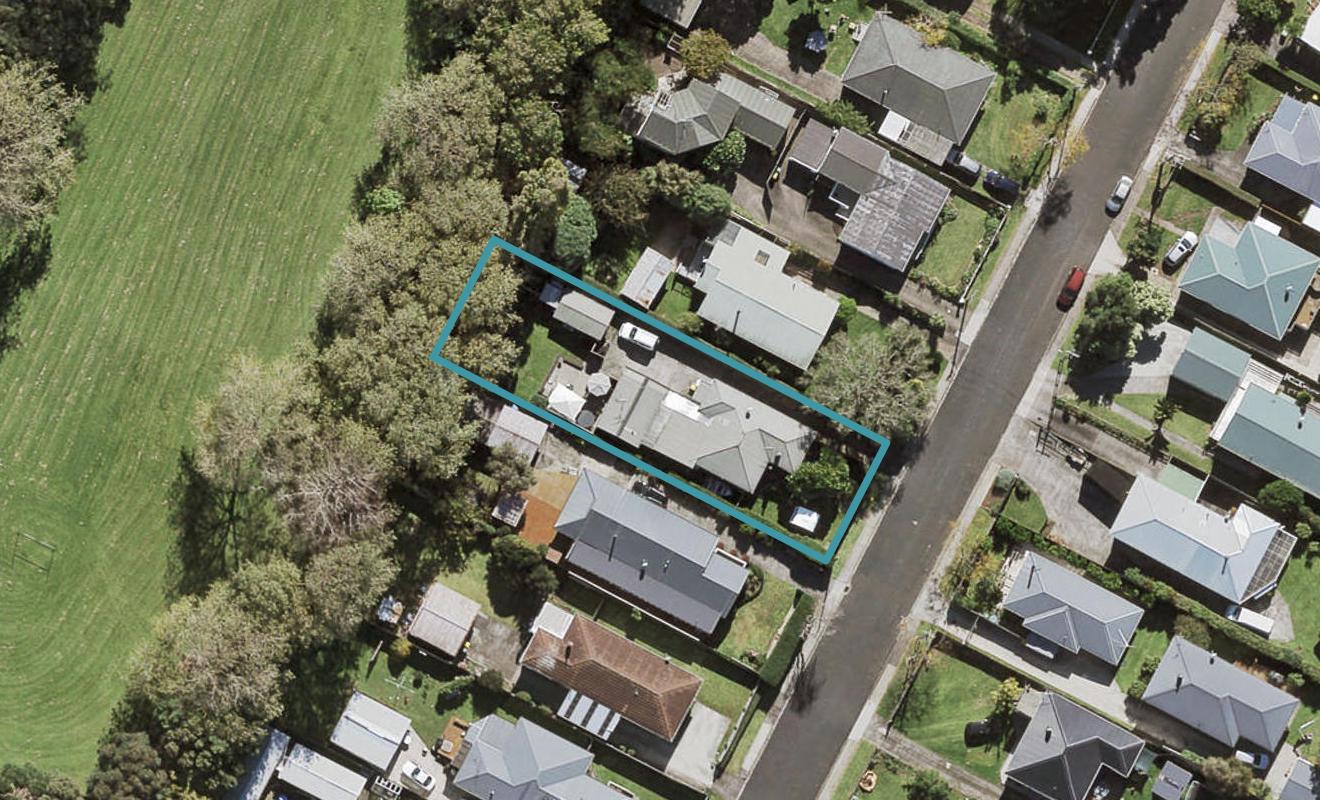 41 Sullivan Avenue, Mangere Bridge, Auckland - Carousel 1