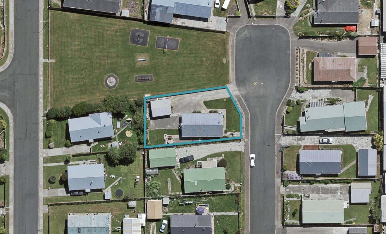 20 Iona Court, Strathern, Invercargill - Carousel 1