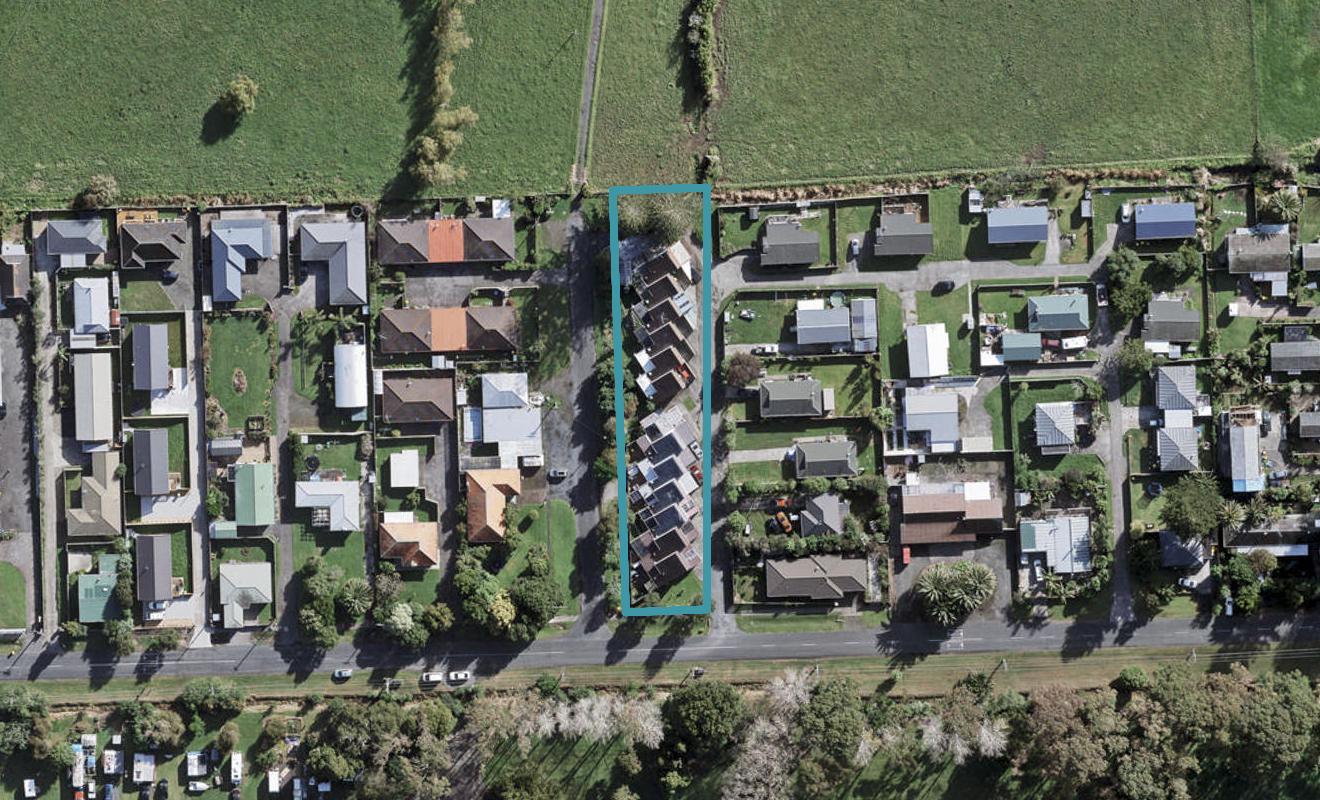 29D Springs Road, Parakai, Helensville - Carousel 1