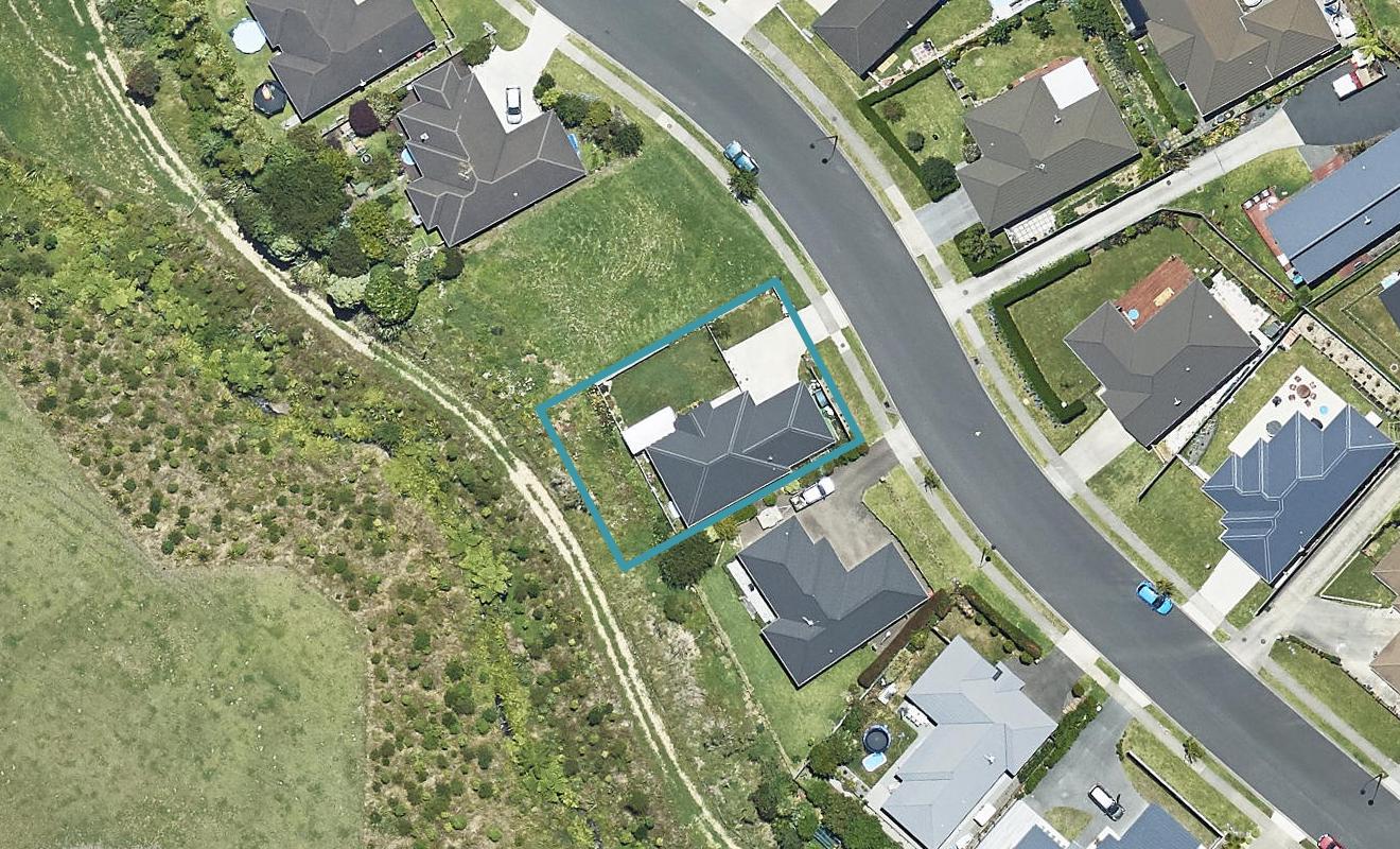 38 Falcon Drive, Welcome Bay, Tauranga - Carousel 1