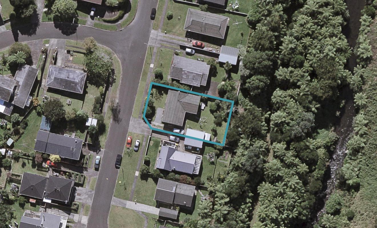 15 Hartland Place, Welbourn, New Plymouth - Carousel 1