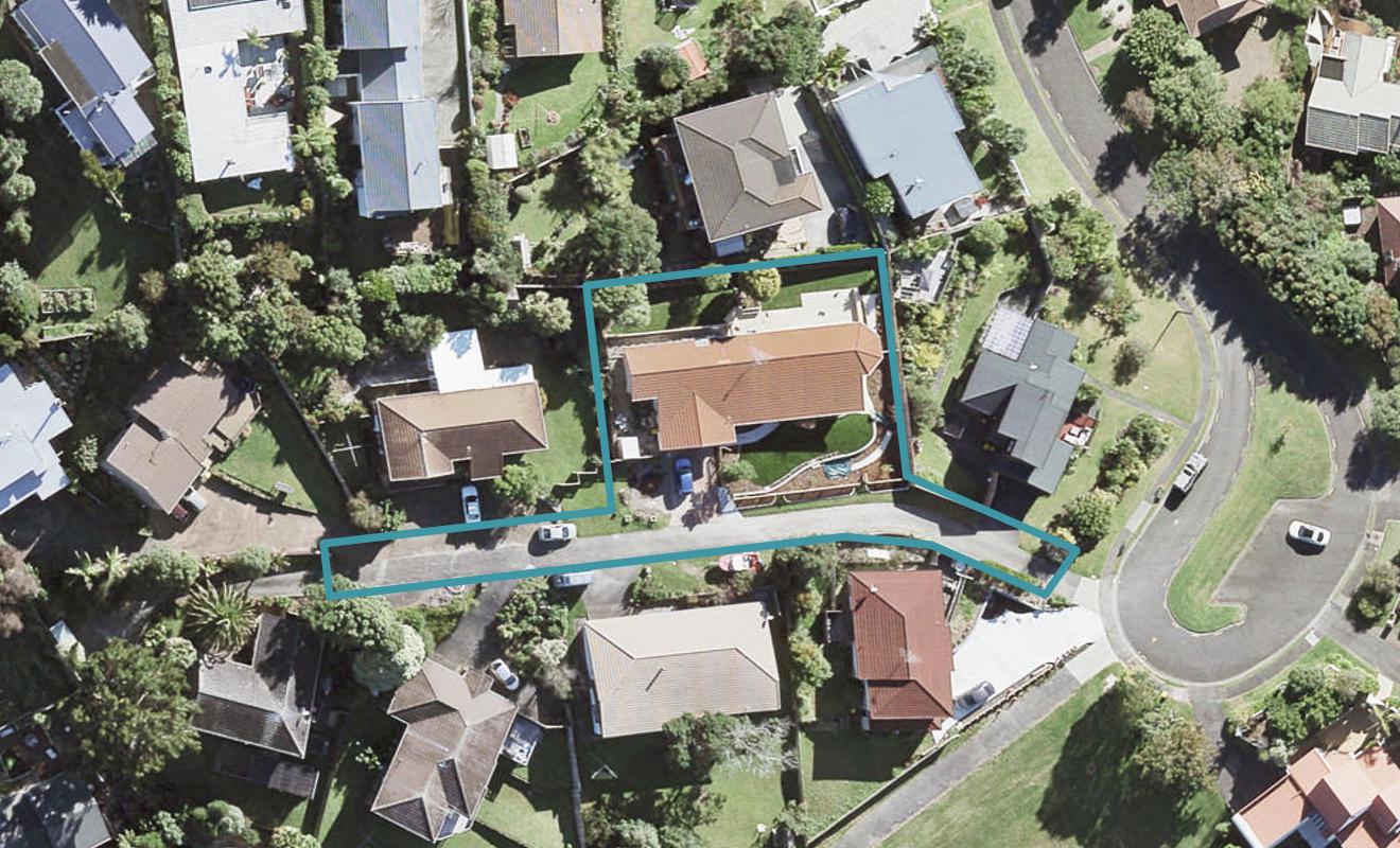 5 Cairnbrae Court, Northcross, Auckland - Carousel 1