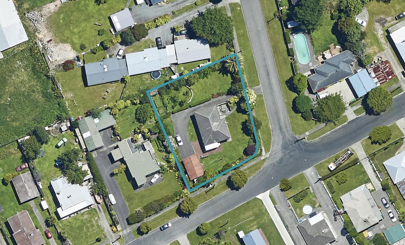 12 Salisbury Road, Fairy Springs, Rotorua - Carousel 1
