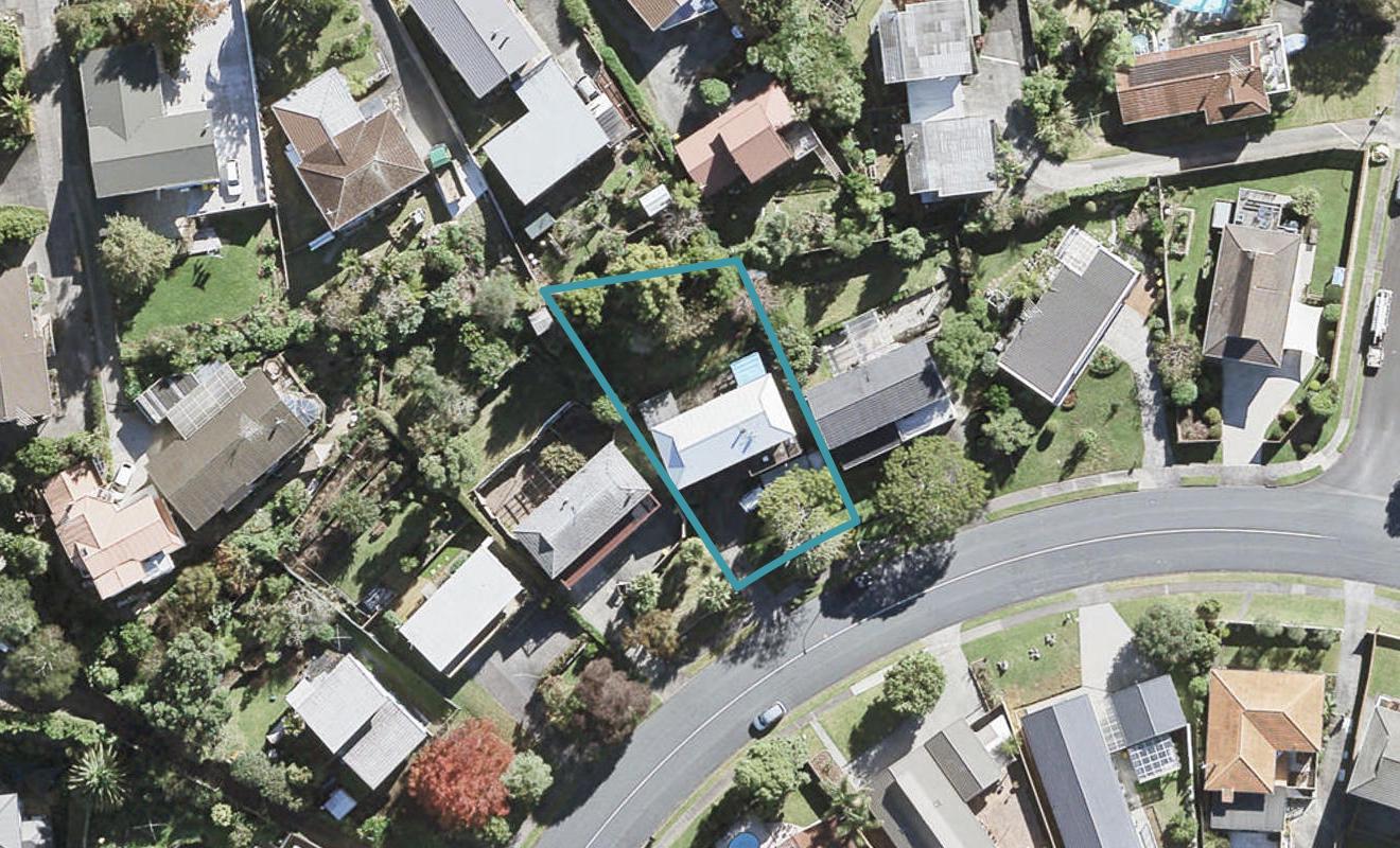 90 Stapleford Crescent, Browns Bay, Auckland - Carousel 1